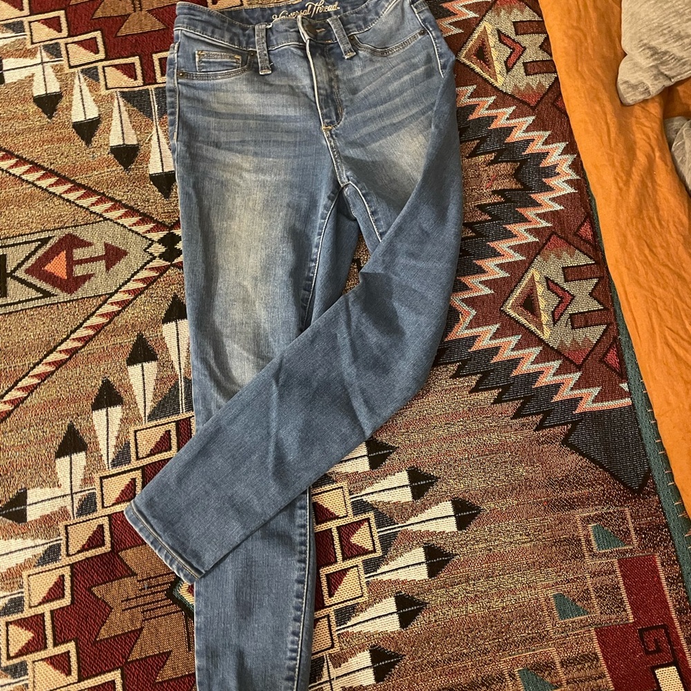 Women’s jeans size 26 short